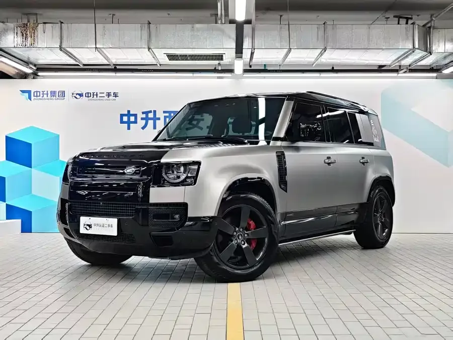 Land Rover guard 2024