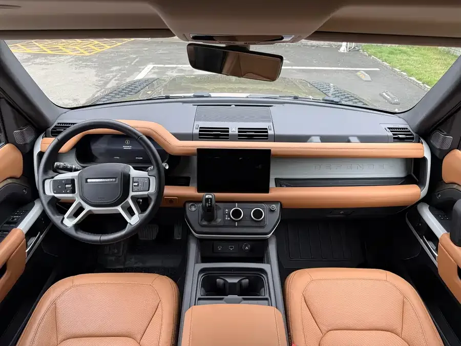 Land Rover guard Land Rover Defender 2024 110 3.0T P400 Dark Special Edition 2024 — миниатюра 5