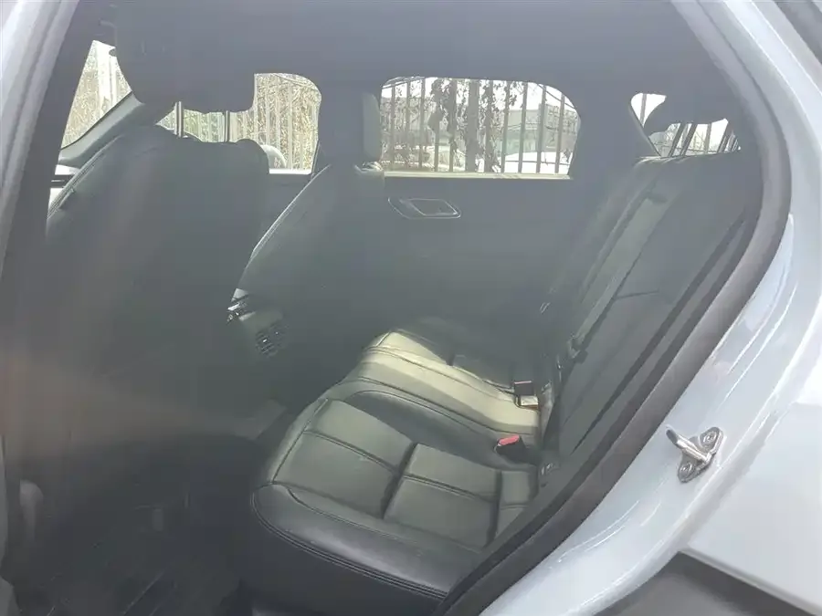Land Rover Range Rover Velar Range Rover Velar 2024 Dynamic SE 2023 — миниатюра 4