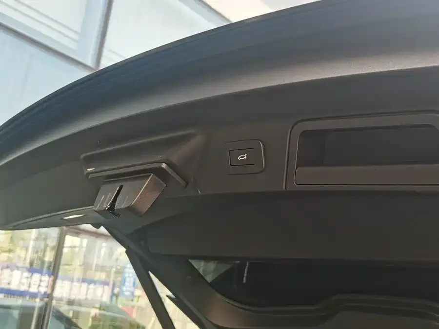 Land Rover Range Rover Velar Range Rover Velar 2025 S 2025 — миниатюра 5
