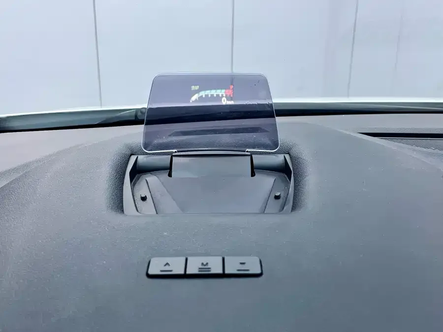 Buick GL8 2021 ES Lu Zun 653T Comfort Edition 2022 — миниатюра 3