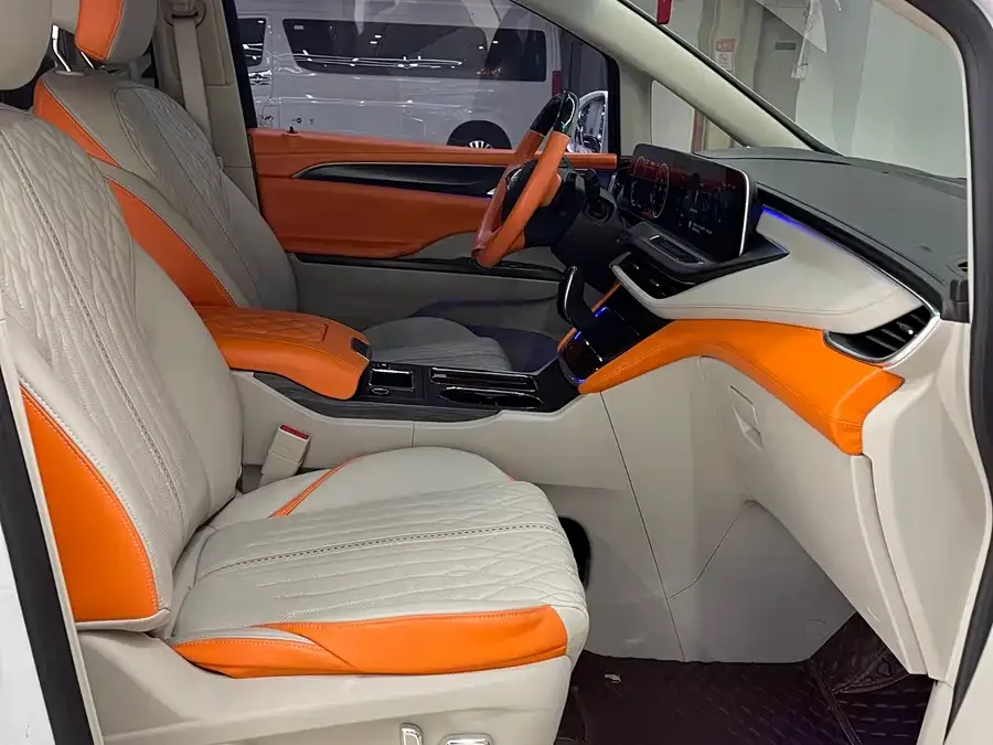 Buick GL8 2022 ES Lu Zun 653T Comfort Edition 2022 — миниатюра 3