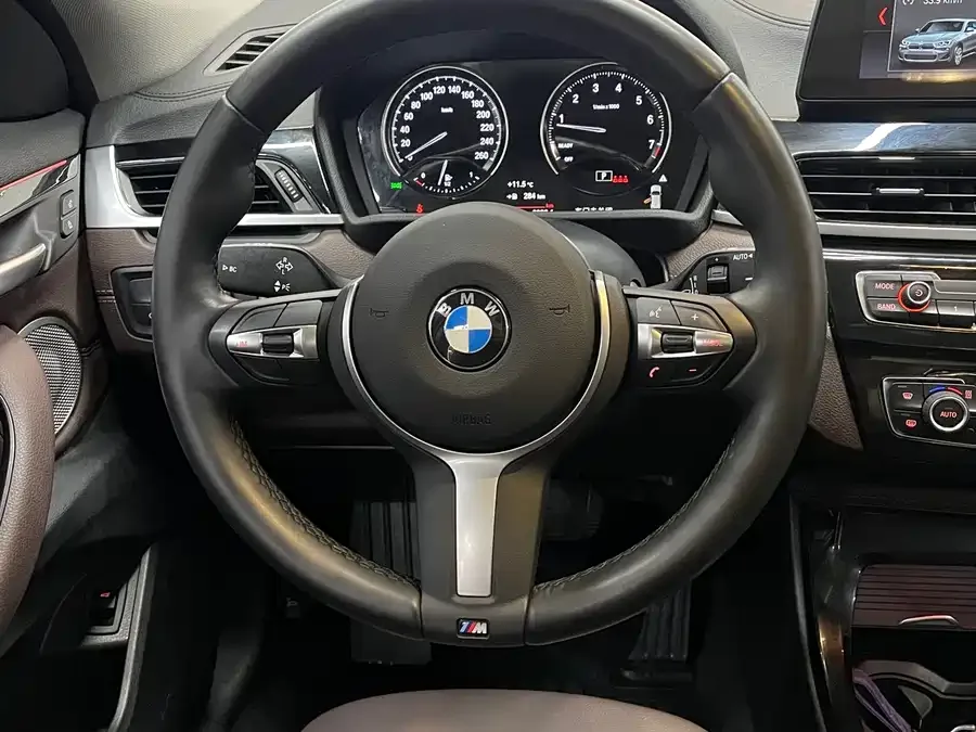 BMW X2 2022 sDrive25i M Sport Package 2022 — миниатюра 2