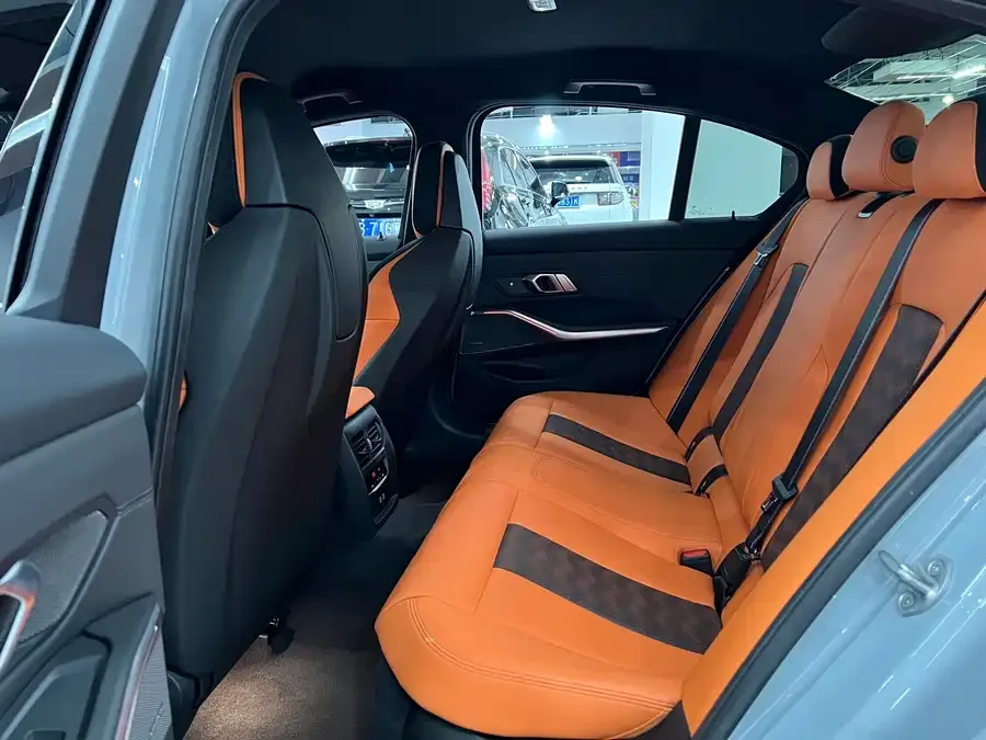 BMW M3 2023 M3 Sedan Thunder Edition 2024 — миниатюра 5