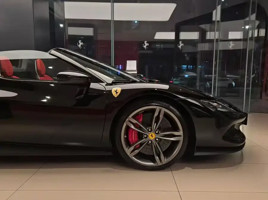 Ferrari 296 Ferrari 296 2022 3.0T V6 GTS 2026 — миниатюра 2