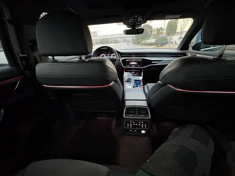 Audi A6L 2024 45 TFSI Premium Dynamic Model 2024 — миниатюра 4