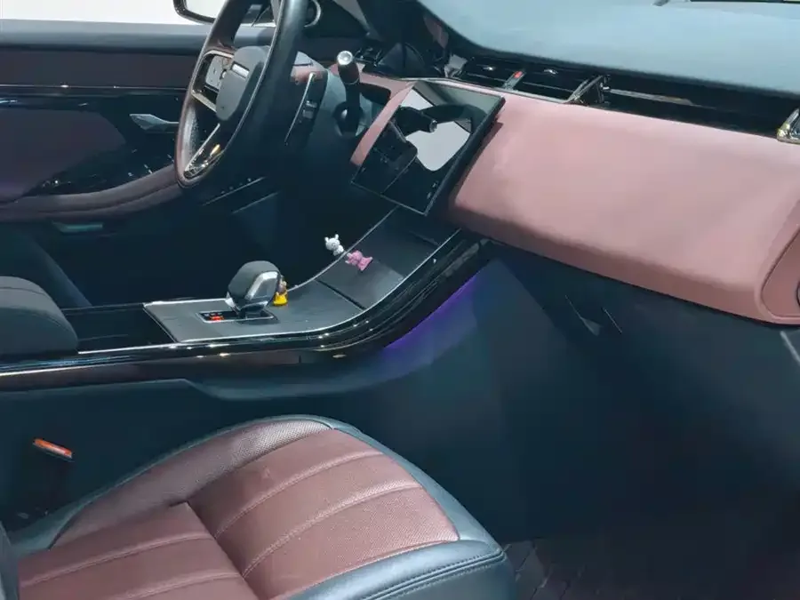 Land Rover Range Rover Aurora 2024 Range Rover Evoque L SE Yuguang Honor Edition 2024 — миниатюра 5