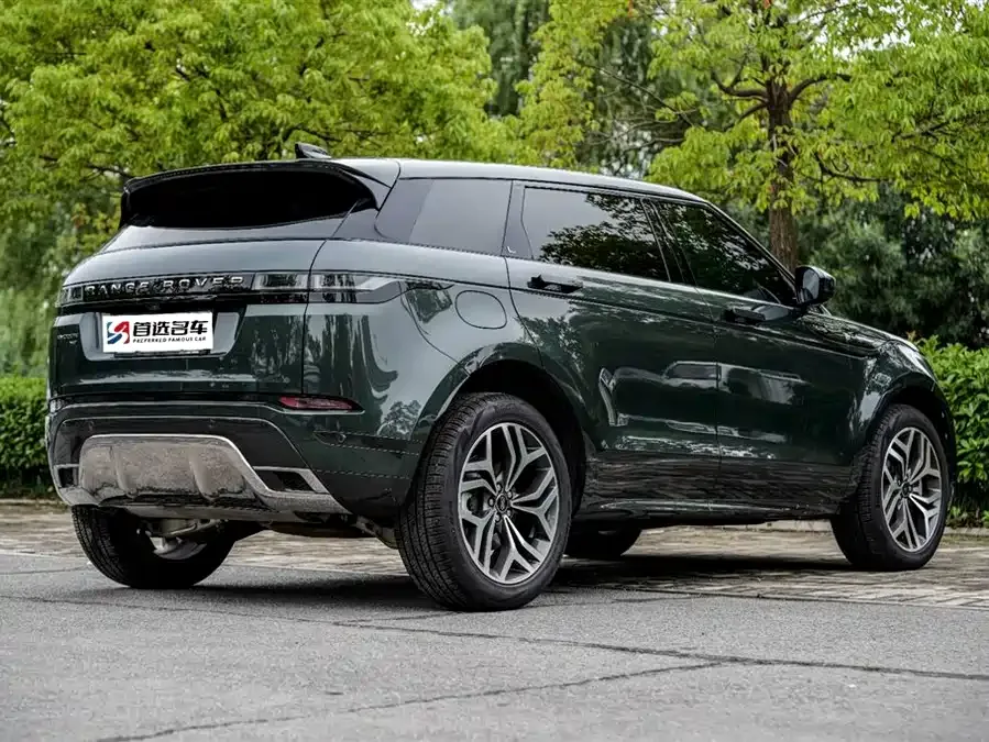Land Rover Range Rover Aurora Range Rover Aurora 2023 Aurora L 249PS Luxury Edition 2024 — миниатюра 2