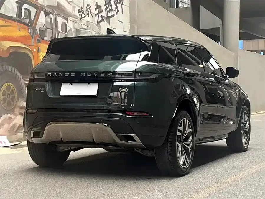 Land Rover Range Rover Aurora Range Rover Aurora 2023 Aurora L 249PS Luxury Edition 2024 — миниатюра 5
