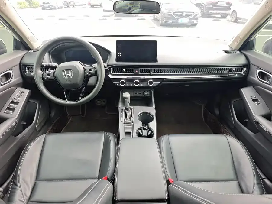 Honda Civic 2022 Civic 240TURBO CVT Dynamic Edition 2022 — миниатюра 5
