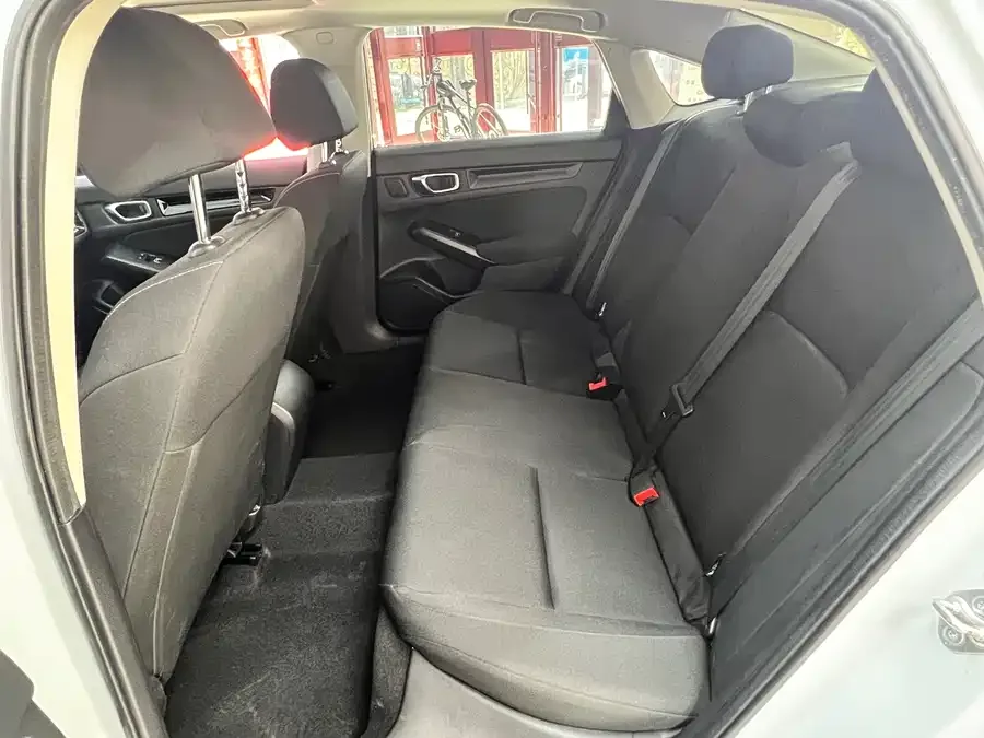 Honda CIVIC Civic 2023 2.0L e:HEV Pioneer Edition 2023 — миниатюра 5