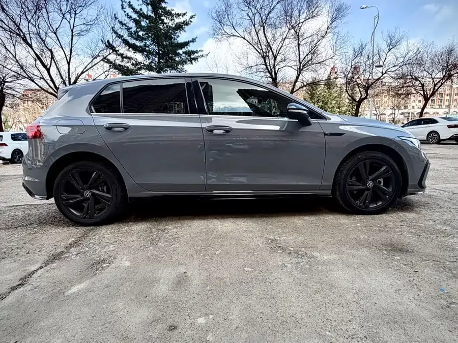 Volkswagen golf Golf 2021 280TSI DSG R-Line 2022 — миниатюра 4