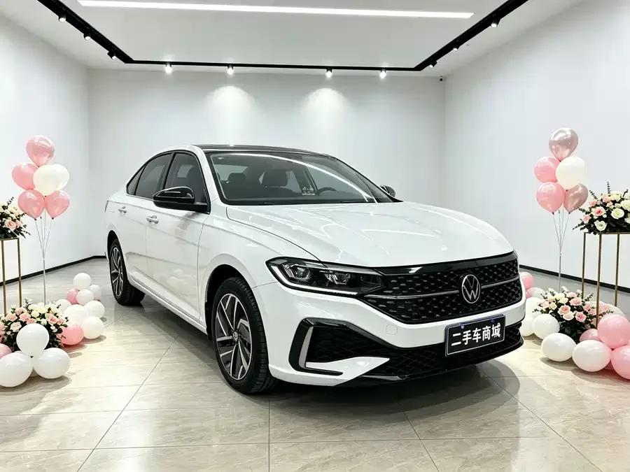 Volkswagen Lavida Lavida 2023 280TSI DSG Starry Sky Edition 2022 — фото 1, купить с доставкой в Москву