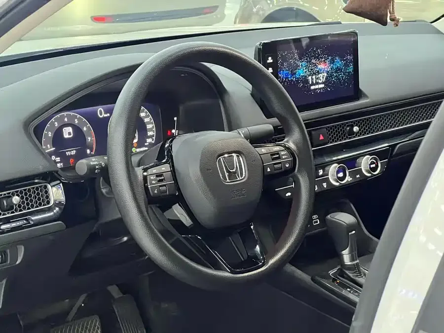 Honda CIVIC 2023 Civic 240TURBO CVT Power Edition 2023 — миниатюра 5