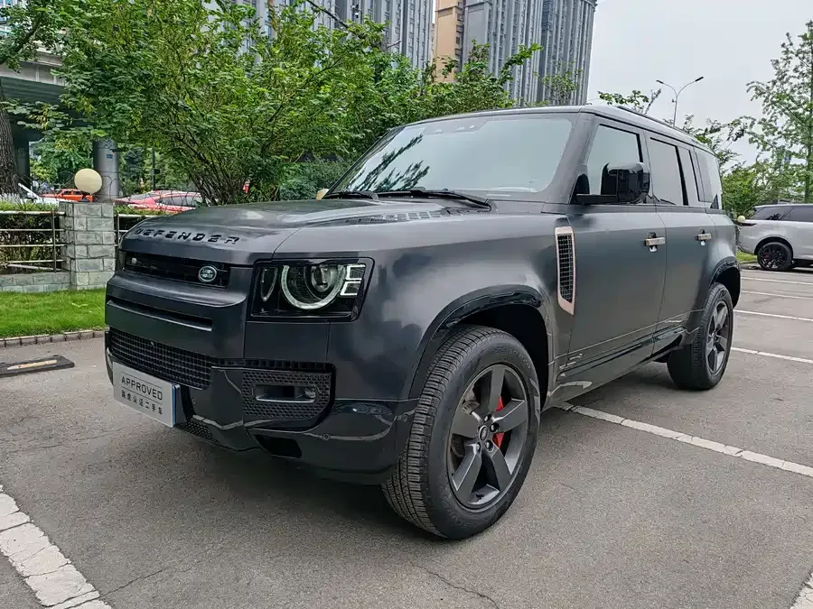 Land Rover guard 2024