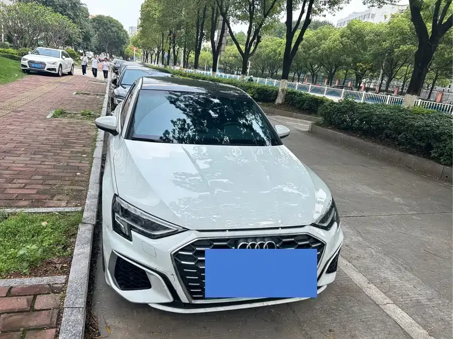 Audi A3 2022 Sportback 35 TFSI stylish and sporty 2022 — фото 1, купить с доставкой в Москву