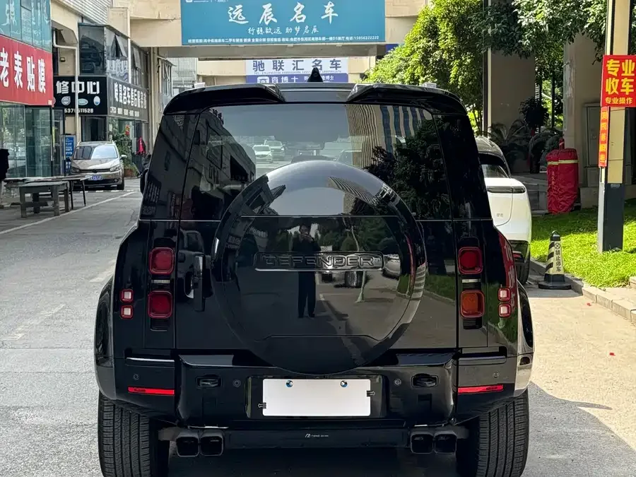 Land Rover guard Land Rover Defender 2025 110 3.0T P400 X-Dynamic HSE 2025 — миниатюра 2
