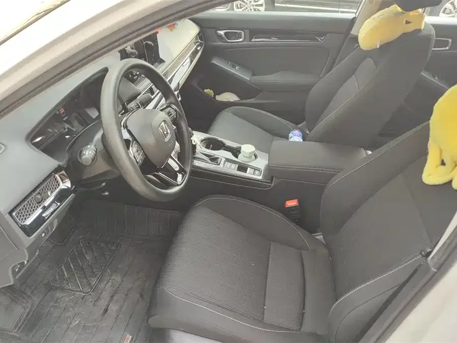 Honda Civic 2023 Civic 240TURBO CVT Power Edition 2024 — миниатюра 3