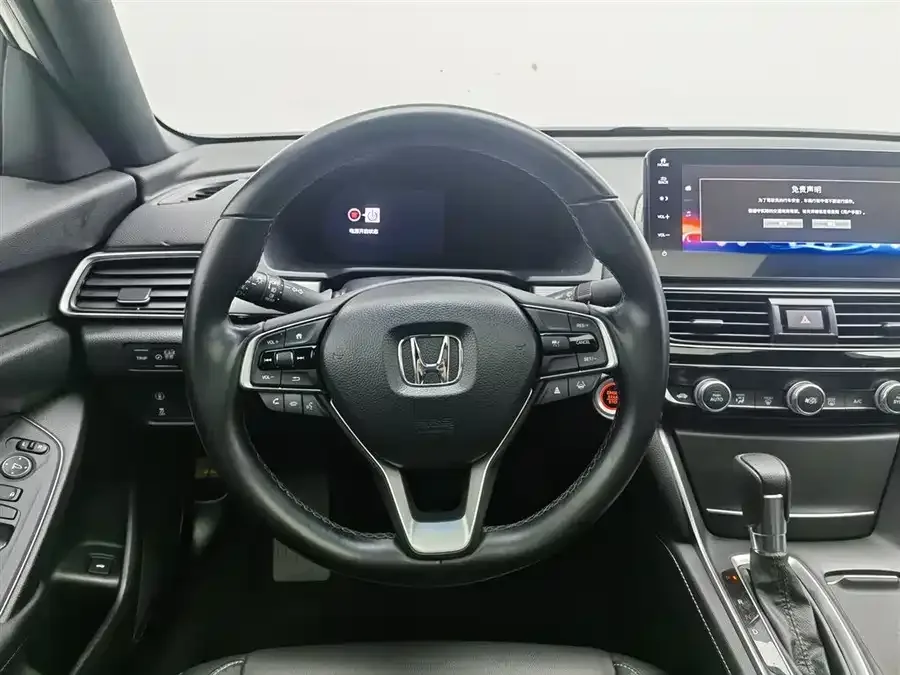 Honda Inspire Inship 2022 260TURBO Exquisite Edition 2022 — миниатюра 5