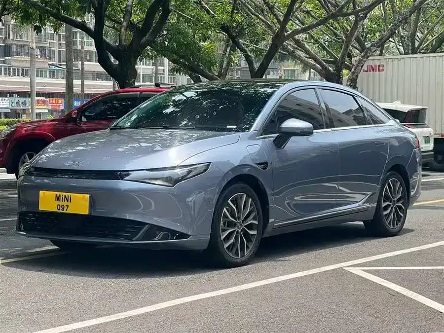 XPeng P5 2025