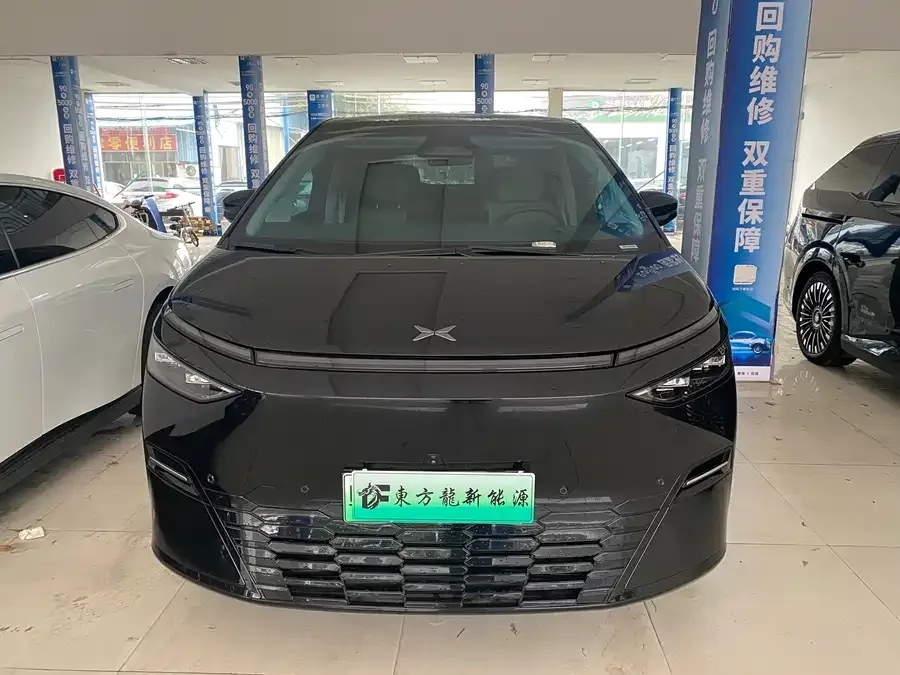 XPeng XPeng X9 2025