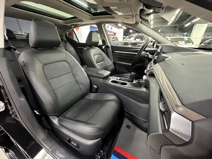 Nissan Altima Teana 2021 2.0L XL Comfort Edition 2022 — миниатюра 5