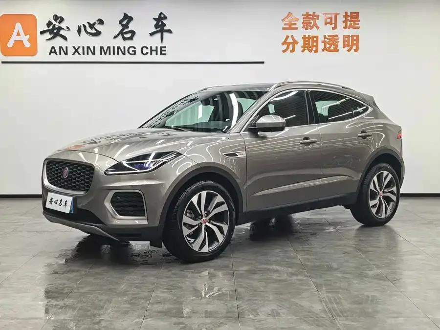 Jaguar E-Pace 2024 aggressive sports version R-DYNAMIC S 2023 — фото 1, купить с доставкой в Москву