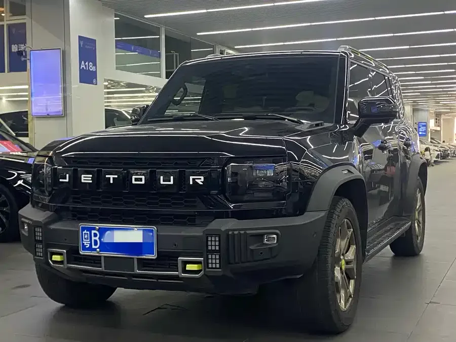 Jetour traveler Jetour Traveler 2023 2.0T 4WD Conquest PRO 2023 — фото 1, купить с доставкой в Москву