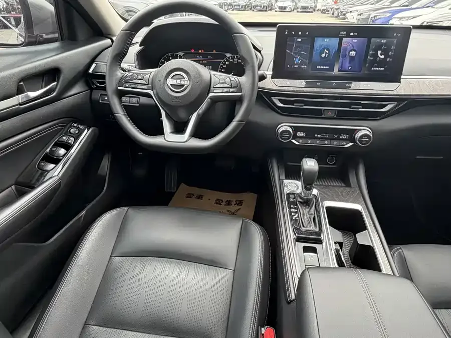 Nissan Altima Teana 2022 2.0L XL-Upr Premium Edition 2023 — миниатюра 4