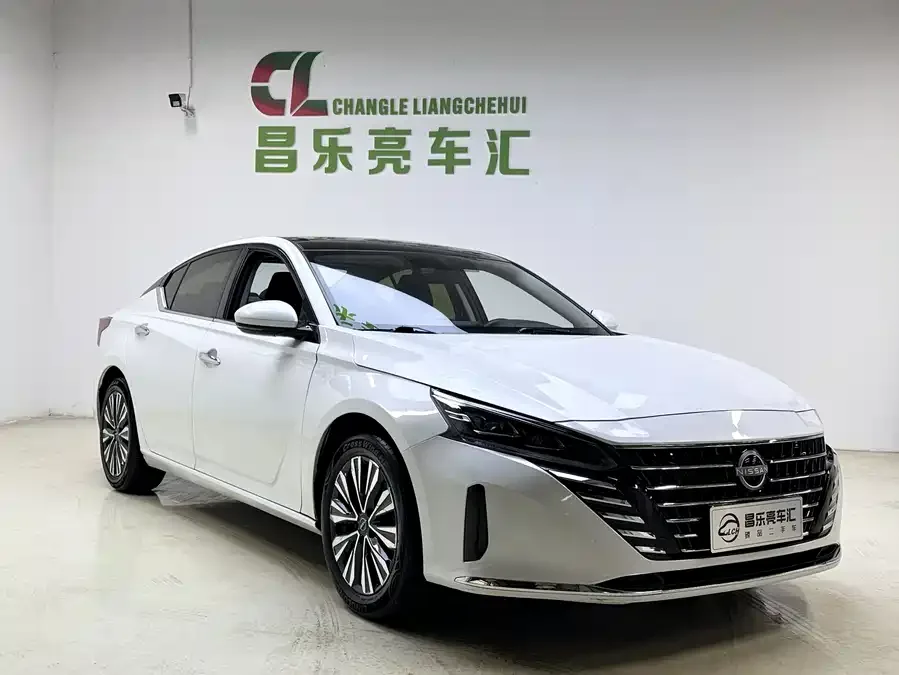 Nissan Altima 2022 Teana 2.0L XL-TLS Enjoy Edition 2023 — миниатюра 3