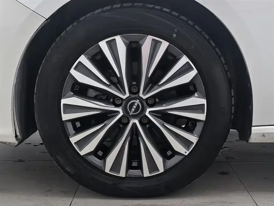 Nissan Altima 2022 Teana 2.0L XL-TLS Enjoy Edition 2023 — миниатюра 5