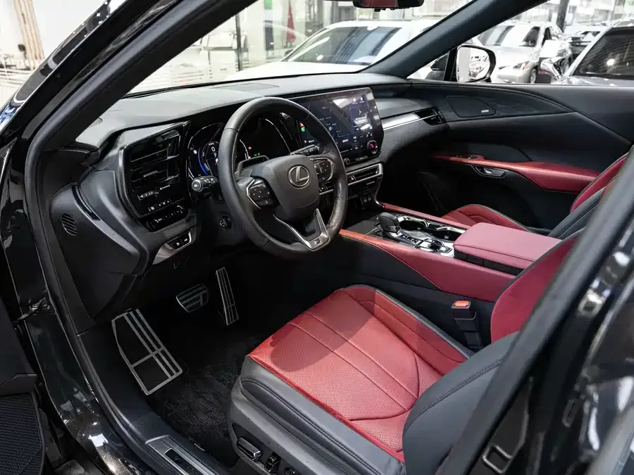 Lexus RX 2023 500h 4WD F SPORT Performance 2023 — миниатюра 3