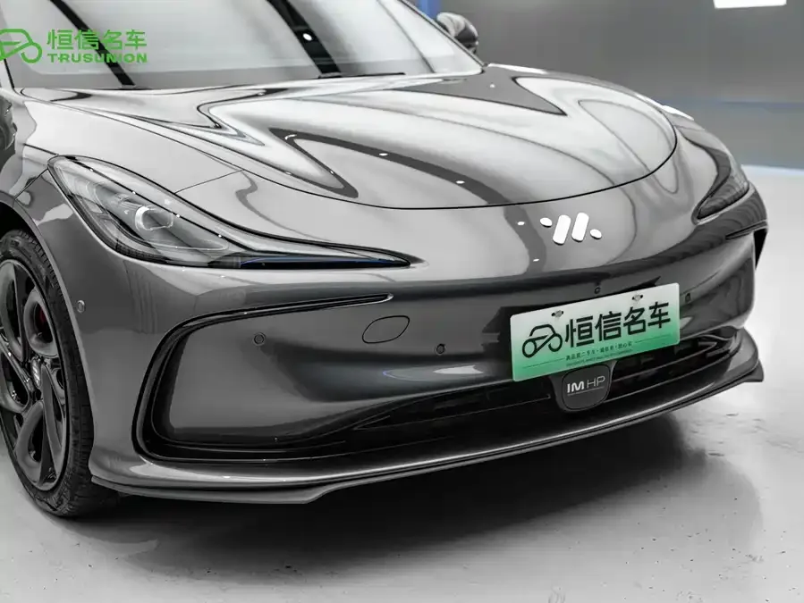 Zhiji L6 Zhiji L6 2024 Max Super Performance Edition 2024 — миниатюра 3