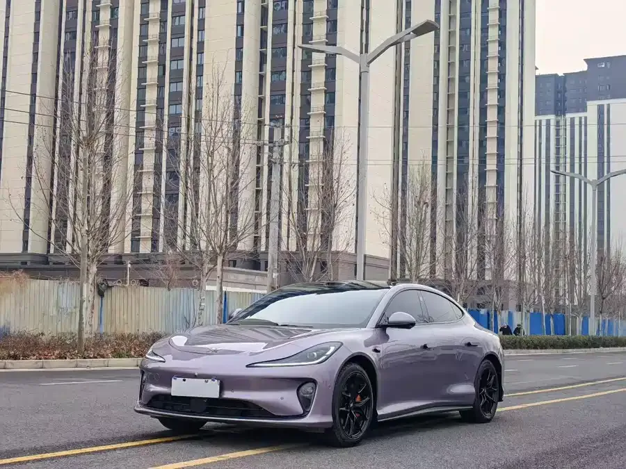 Zhiji L6 2025