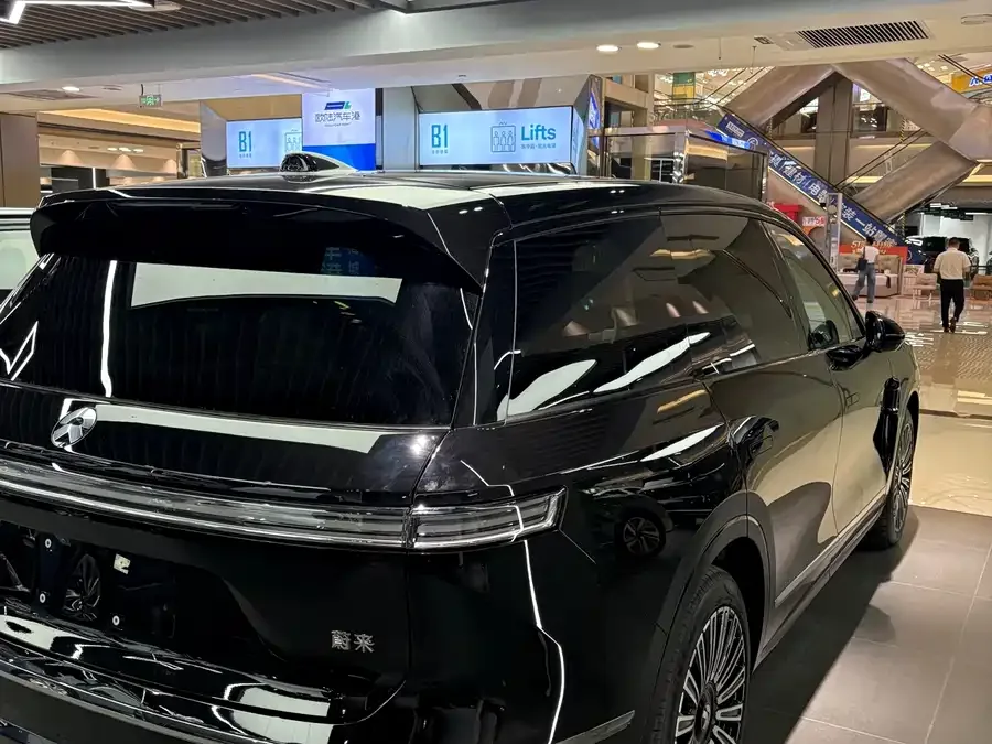 NIO ES8 NIO ES8 2026 Six-seat Executive Luxury Edition 2026 — миниатюра 5