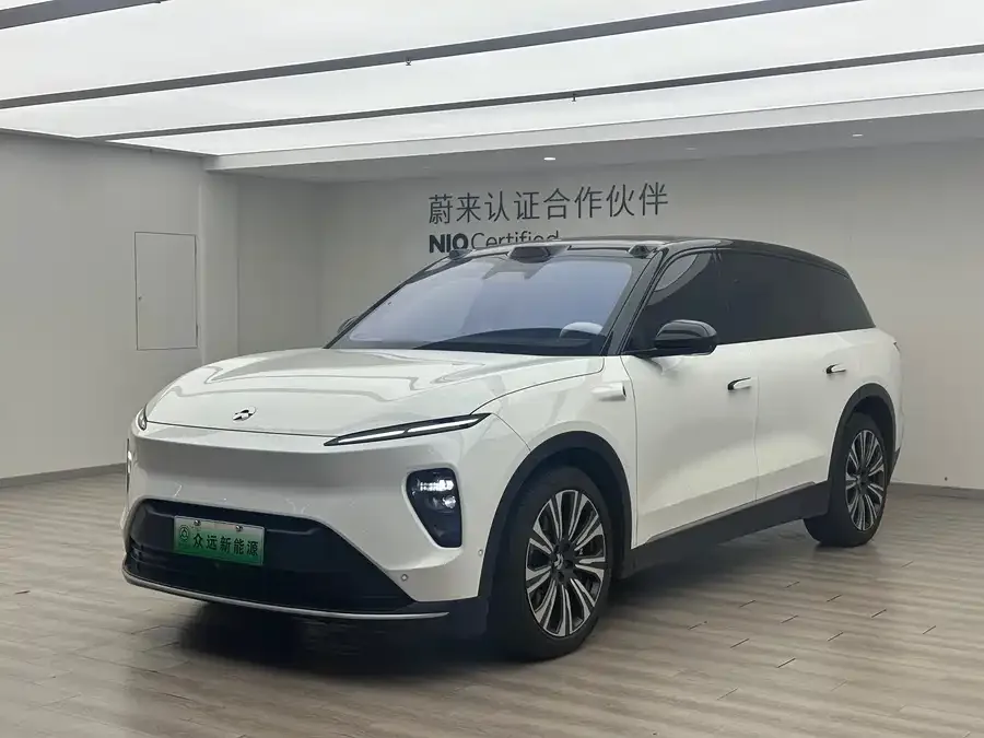 NIO ES8 2024