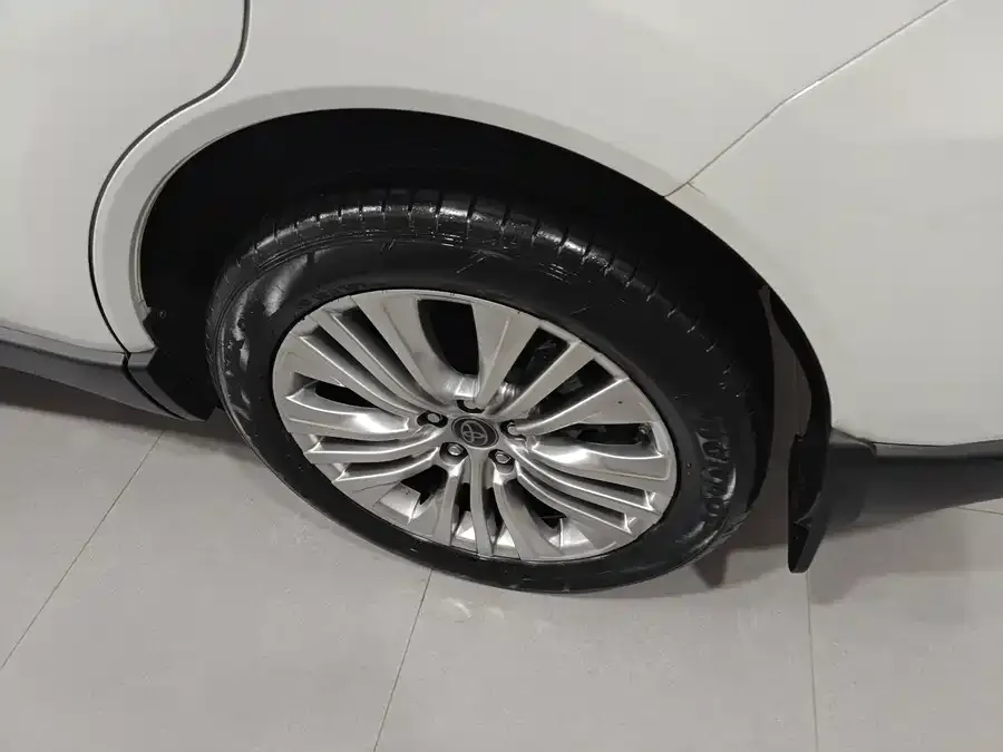 Toyota Lingfang HARRIER Lingfang Harrier 2022 2.0L CVT 2WD Premium Edition 2023 — миниатюра 5