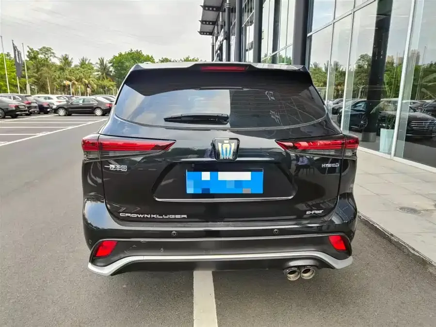Toyota Crown Land Crown Land 2023 2.5L HEV 4WD Deluxe Edition 2024 — миниатюра 3