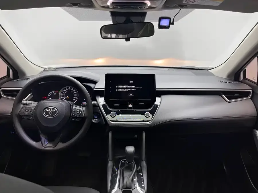Toyota Corolla Corolla Sharp 2023 2.0L Elite Edition 2023 — миниатюра 3