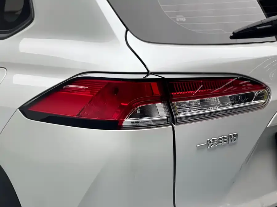 Toyota Corolla Corolla Sharp 2023 2.0L Elite Edition 2023 — миниатюра 5