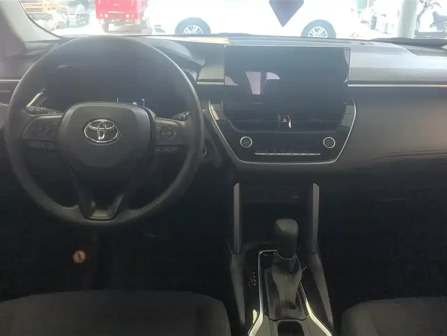 Toyota Corolla Corolla Sharp 2024 2.0L Intelligent Electric Hybrid Dual Engine Elite Edition 2025 — миниатюра 5