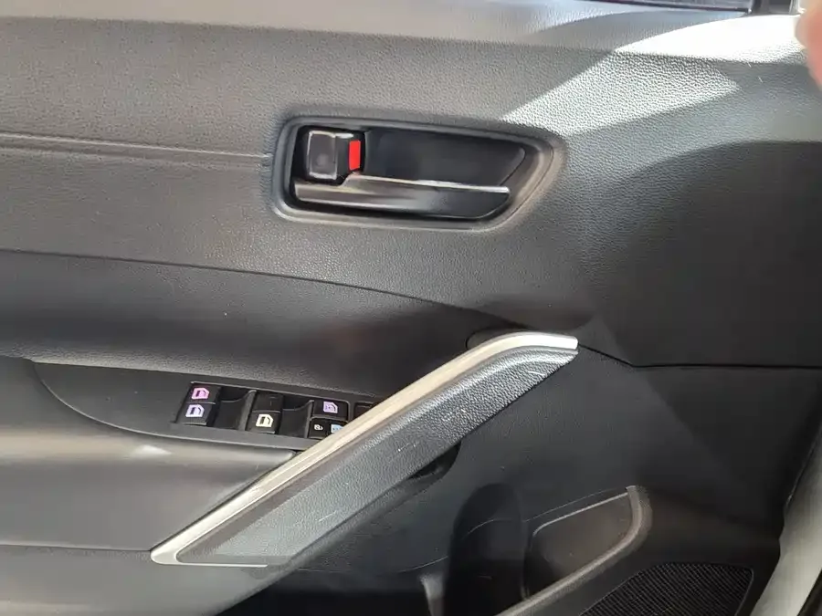 Toyota Frontlander Fenglanda 2022 2.0L CVT Leading Edition 2022 — миниатюра 3