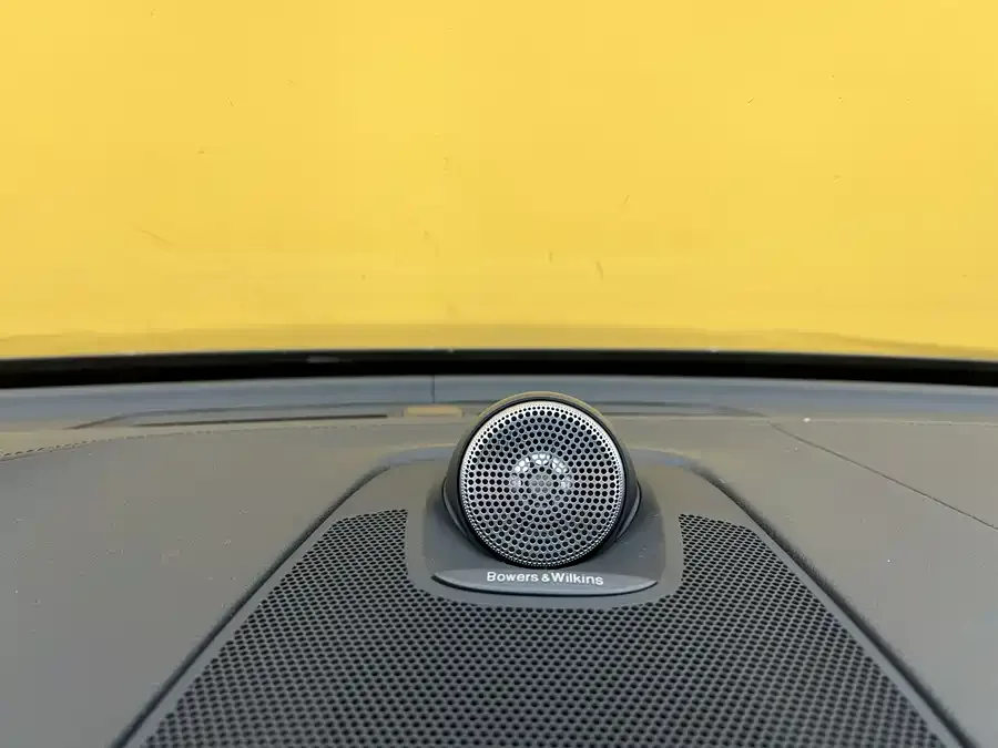Volvo XC60 2022 B5 four-wheel drive Zhiyuan Deluxe Edition 2022 — миниатюра 4