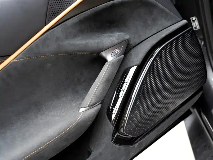 Ferrari Roma Roma 2020 3.9T V8 2022 — миниатюра 3