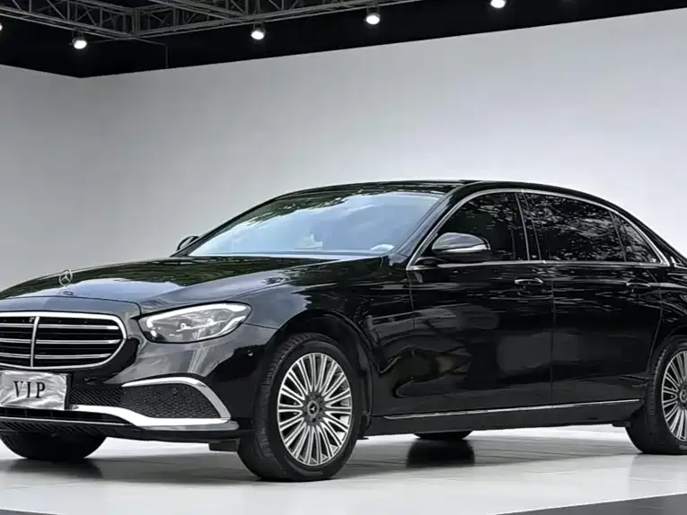 Mercedes-Benz E-Class 2022