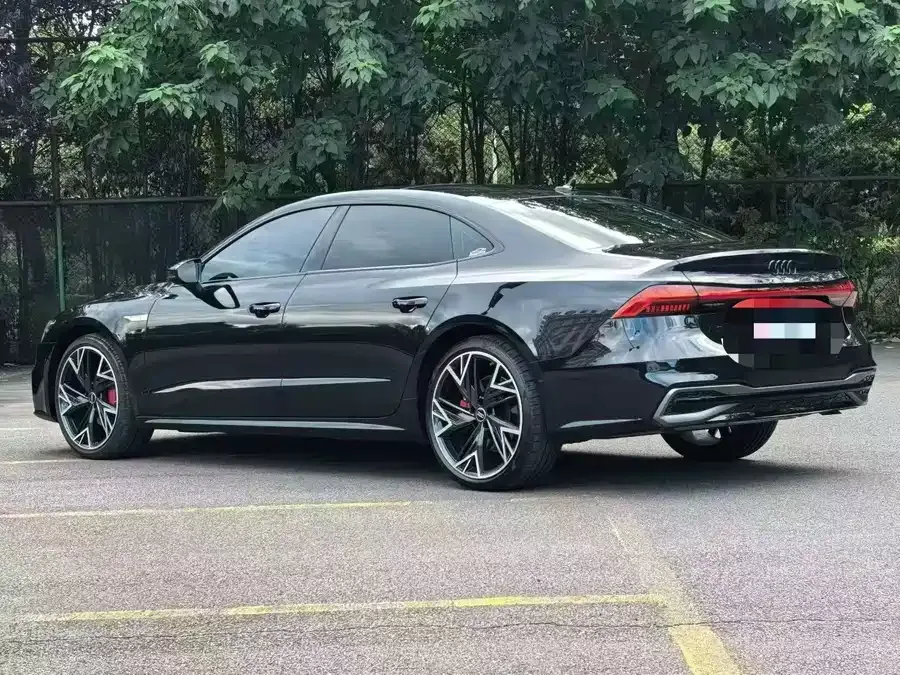 Audi A7L 2024 45 TFSI quattro Black Warrior Edition 2024 — миниатюра 4
