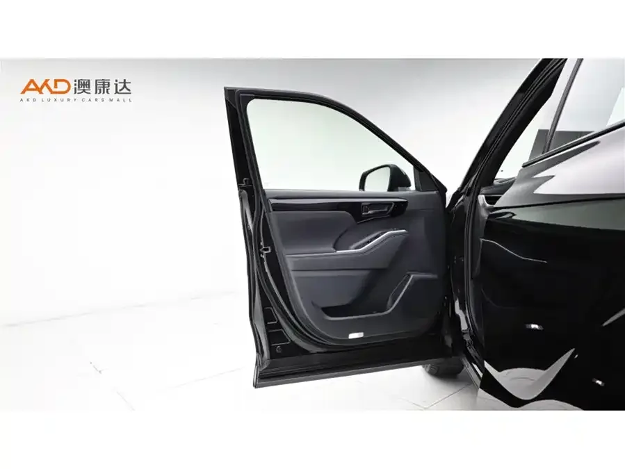 Toyota Crown Land Crown Land 2021 2.5L HEV 4WD Elite Edition 2022 — миниатюра 3