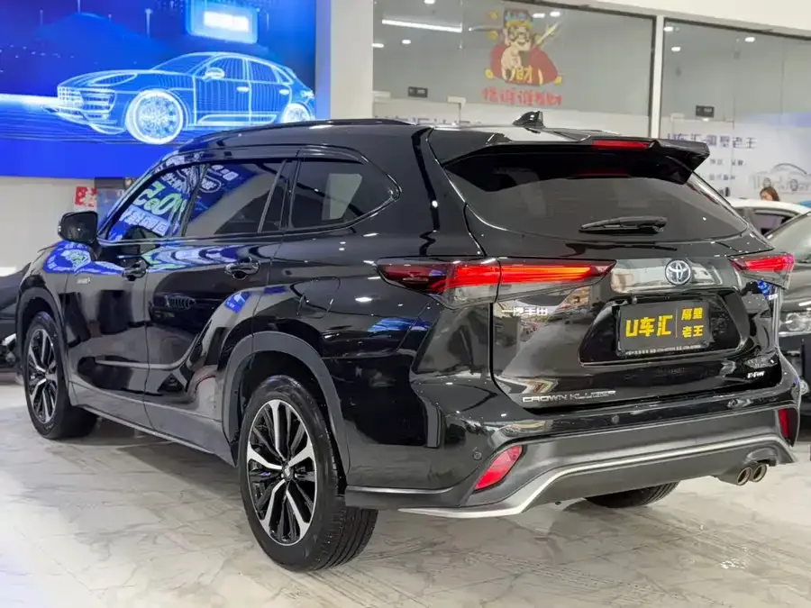 Toyota Crown Land Crown Land 2023 2.5L HEV 4WD Deluxe Edition 2024 — миниатюра 3