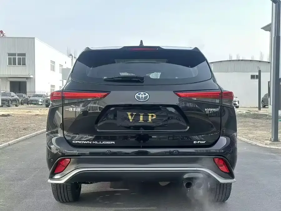 Toyota Crown Land Crown Land 2023 2.5L HEV 4WD Deluxe Edition 2023 — миниатюра 5