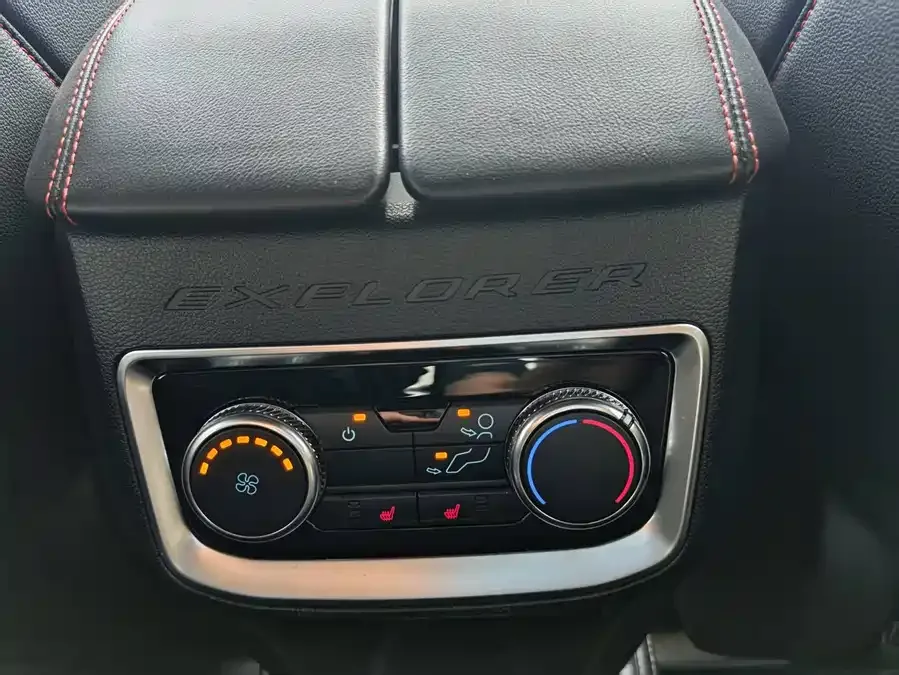 Ford Explorer Explorer 2023 EcoBoost 285 4WD Fashion Plus Edition 7 Seaters 2022 — миниатюра 5